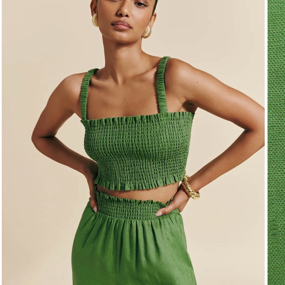 Vera linen two piece set from reformation in Palm green! - Picture 10 of 10